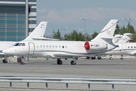 M-YJET @ LOWW - Falcon 2000