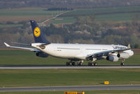 D-AIGX @ LOWW - Lufthansa A340-300