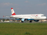 OE-LBA @ LOWG - . - by Martin Flock