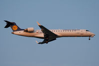 D-ACPE @ VIE - CRJ700