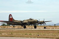 N93012 @ KGEU - B-17