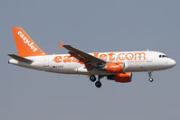 G-EZAI @ LOWW - Easyjet A319 - by Andy Graf-VAP