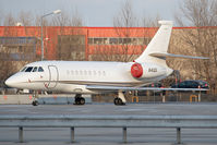 N4QG @ LOWW - Falcon 2000