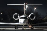 N595A @ LOWW - Gulfstream 5 - by Andy Graf-VAP