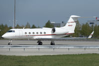 N664CP @ LOWW - Gulfstream 4
