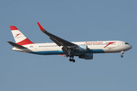 OE-LAE @ LOWW - Austrian Airlines 767-300 - by Andy Graf-VAP
