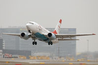 OE-LNM @ LOWW - Austrian Airlines 737-600 - by Andy Graf-VAP