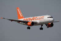 G-EZBZ @ VIE - Airbus A319-111 - by Juergen Postl