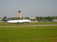 N532AU @ KCLT - 737 - by Connor Shepard