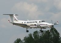 N42ED @ DTN - Landing on 14 at Downtown Shreveport. - by paulp