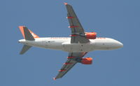 G-EZBR @ EBBR - flight EZY4701 is on approach to rwy 07L - by Daniel Vanderauwera