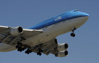 PH-BFS @ KLAX - Landing 24R at LAX - by Todd Royer