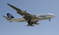 ZK-NBV @ KLAX - Landing 24R at LAX - by Todd Royer