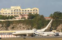 N229BP @ TNCM - park at the  tncm ramp