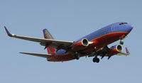 N475WN @ KLAX - Landing 24R at LAX - by Todd Royer