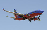 N489WN @ KLAX - Landing 24R at LAX - by Todd Royer