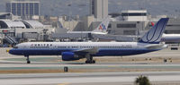 N547UA @ KLAX - Taxi to gate - by Todd Royer