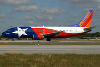 N352SW @ FLL - visitor