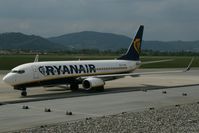 EI-DWB @ LOWG - Ryanair