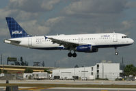 N552JB @ FLL - visitor
