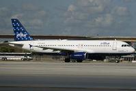 N703JB @ FLL - visitor - by Wolfgang Zilske