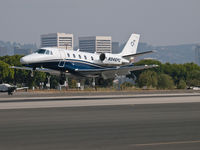 N946PC @ KSMO - N946PC arriving on RWY 21 - by Torsten Hoff