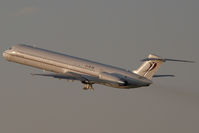 OE-IKB @ VIE - Mapjets MD80