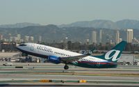 N308AT @ KLAX - Boeing 737-700 - by Mark Pasqualino
