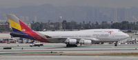 HL7423 @ KLAX - Taxi to gate - by Todd Royer