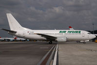 YU-ANV @ VIE - Air Ivorie Boeing 737-300