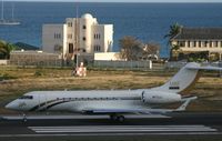 N171JJ @ TNCM - taking off rn10 - by daniel jef