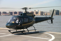 N696BH - Pleasure flight Helicopter ready to go. - by Andrew Simpson