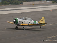 N7077C @ KSMO - N7077C taxiing - by Torsten Hoff