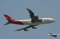 VH-OJN @ VHHH - Qantas
