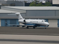 N526FX @ KSMO - N526FX taxiing - by Torsten Hoff