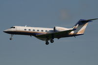 N718DW @ EBBR - descending to rwy 25L