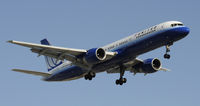 N511UA @ KLAX - Landing 24R at LAX - by Todd Royer