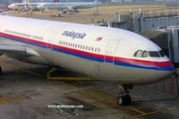 9M-MKJ @ VHHH - Malaysia Airlines