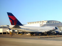N675NW @ KDTW - New delta colors!