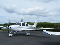N173PG @ EGBT - Cirrus at Turweston
