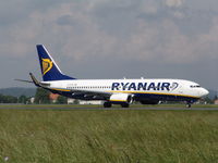 EI-EFB @ LOWG - . - by Martin Flock