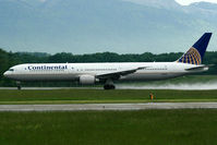 N68061 @ LSGG - visitor - by Wolfgang Zilske