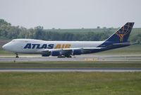 N418MC @ LOWW - Atlas Air