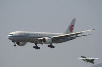 B-2066 @ VHHH - Air China - by Michel Teiten ( www.mablehome.com )