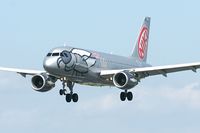 OE-LEK @ LOWL - FlyNiki approach in LOWL/LNZ - by Janos Palvoelgyi