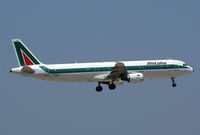 I-BIXD @ LMML - Alitalia