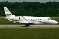 HB-IUT @ LSGG - visitor - by Wolfgang Zilske