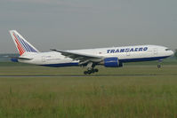 EI-UNX @ VIE - Transaero Airlines Boeing 777-200 - by Thomas Ramgraber-VAP