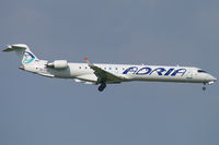 S5-AAK @ VIE - Adria Airways Canadair Regionaljet 900 - by Thomas Ramgraber-VAP