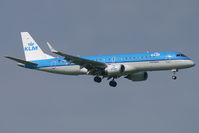 PH-EZB @ VIE - KLM - Royal Dutch Airlines Embraer 190 - by Thomas Ramgraber-VAP